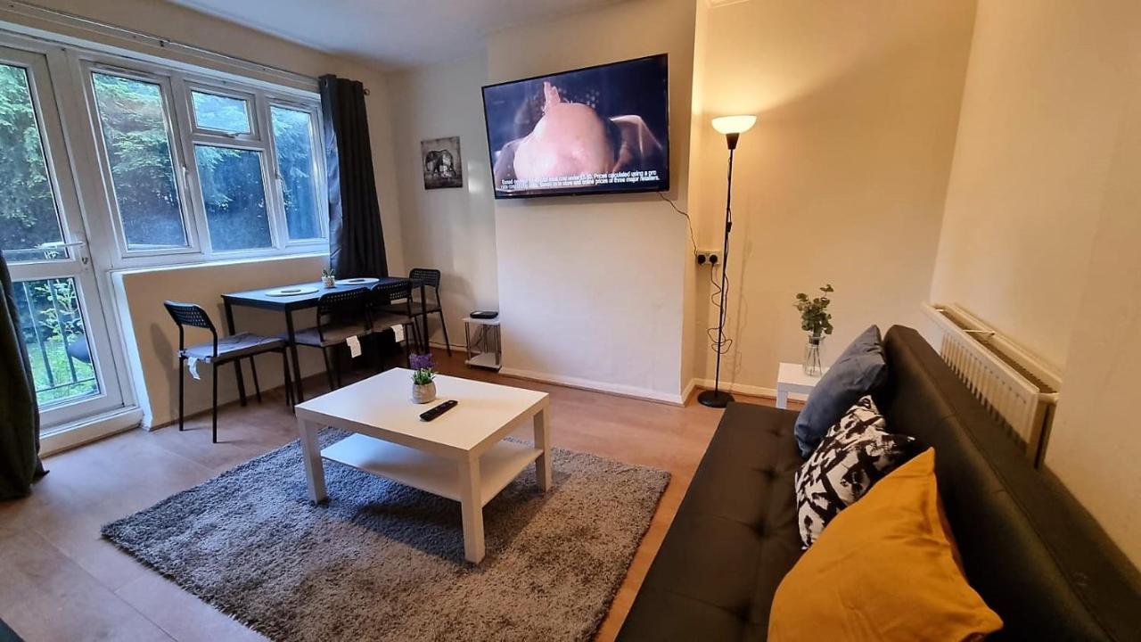 2 Bedroom Apartment In Kennington Londra Dış mekan fotoğraf